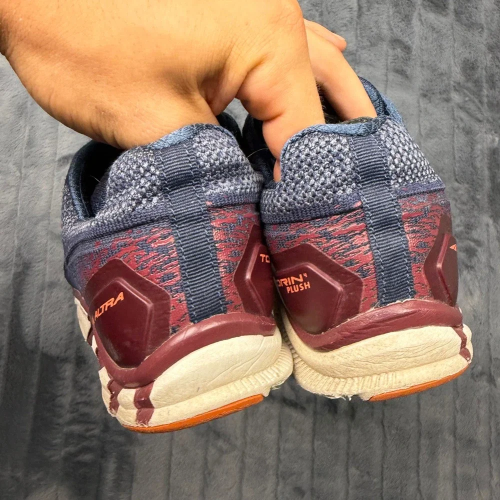 Altra Torin 4 Plush Navy Blue Burgundy Running Shoes ALW1937K005 Womens 6.5